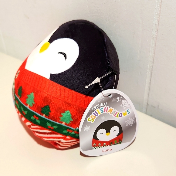 LUNA THE PENGUIN - SQUISHMALLOWS HOLIDAY - 4.5" PLUSHIE - NEW WITH TAG - Picture 2 of 5